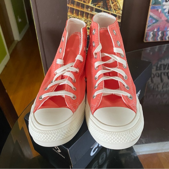 NWT Converse High Top Sneakers - Picture 3 of 14